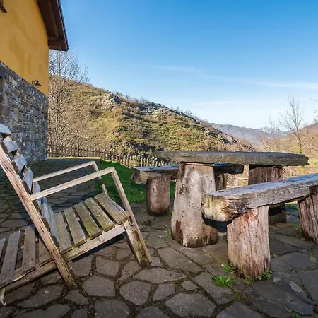 Casa di campagna Rural Llananzanes
